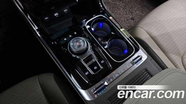 Kia Carnival 2023 — Фото 9/20