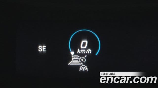 Mercedes-Benz E-Class 2021 — ფოტო 15/20