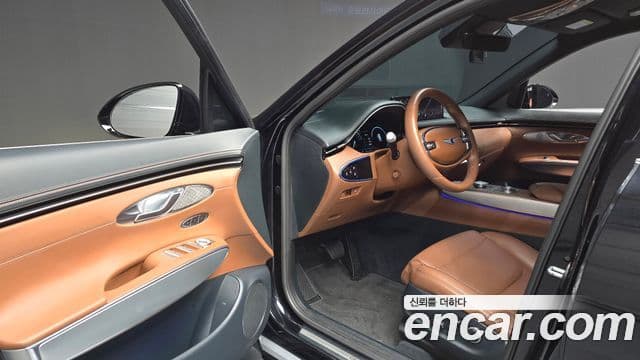 Genesis GV70 2021 — ფოტო 9/20