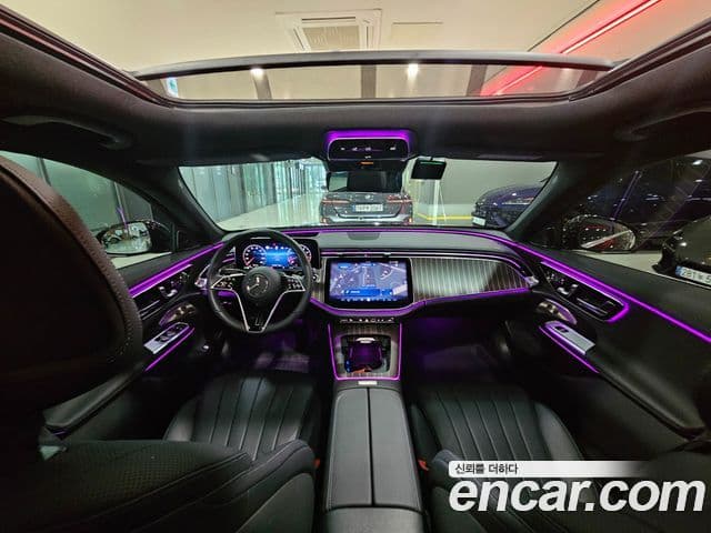 Mercedes-Benz E-Class 2025 — ფოტო 6/20