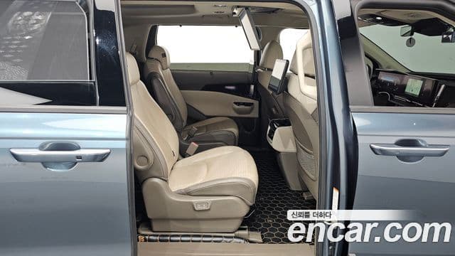 Kia Carnival 2021 — Şəkil 11/20