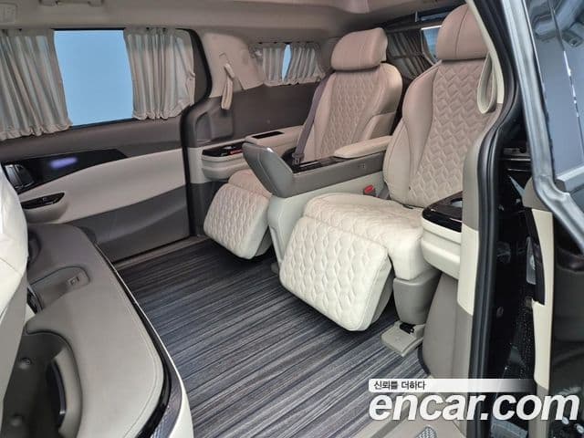 Kia Carnival 2022 — ფოტო 4/19