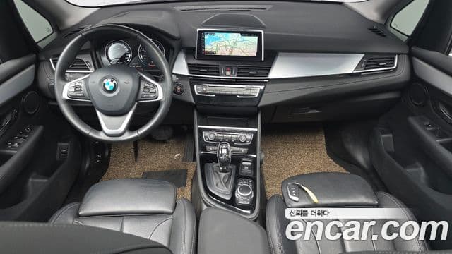 BMW 2 Series Active Tourer 2020 — Фото 7/20