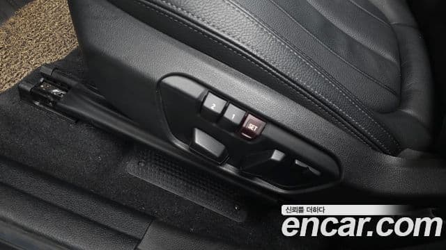 BMW 2 Series Active Tourer 2020 — Фото 18/20