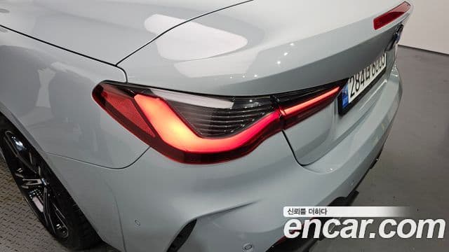 BMW 4 Series 2022 — Şəkil 27/31