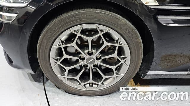Genesis G80 2021 — Photo 4/20