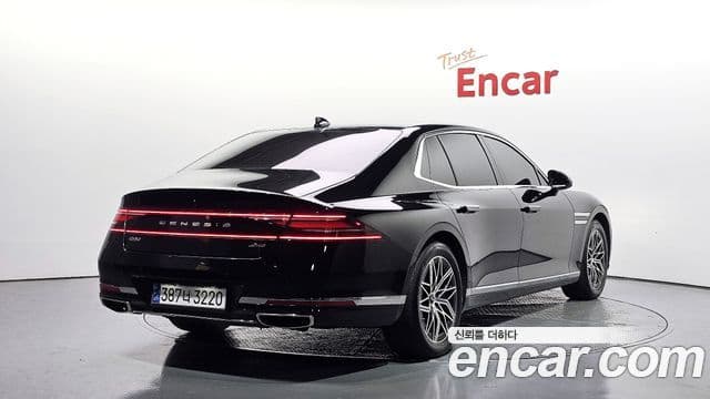 Genesis G90 2023 — Şəkil 2/20