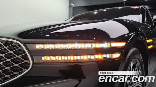 Genesis G90 2023 — Photo 20/34