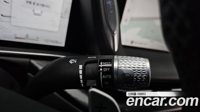 Genesis G90 2023 — Photo 14/34