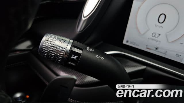 Genesis G90 2023 — Photo 33/34