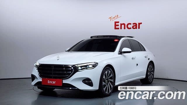 Mercedes-Benz E-Class 2024 — ფოტო 20/20