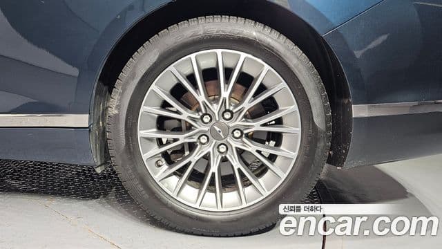 Genesis G80 2022 — Photo 9/34