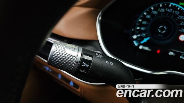 Genesis G80 2022 — Photo 16/34