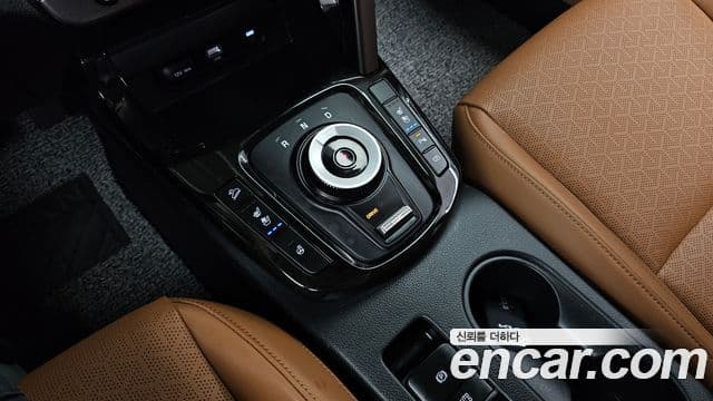 Kia Seltos 2025 — Şəkil 9/20