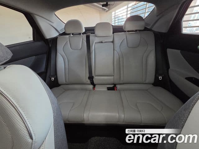 Hyundai Avante 2020 — ფოტო 11/17