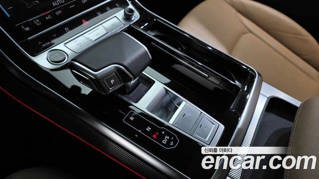 Audi Q7 2023 — ფოტო 9/20