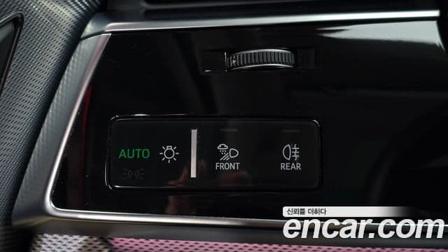 Audi Q7 2023 — ფოტო 12/20