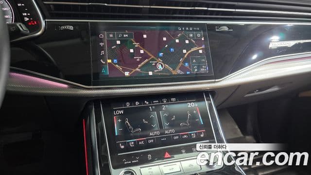 Audi Q7 2023 — ფოტო 13/20