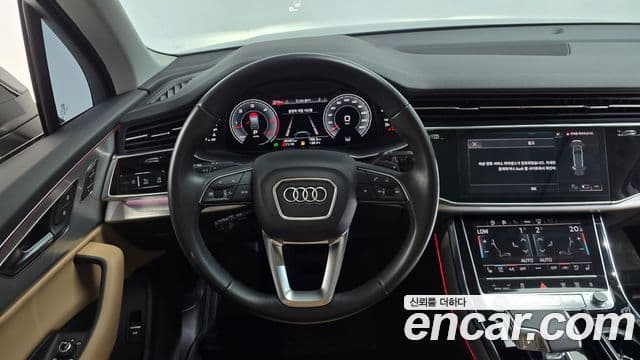 Audi Q7 2023 — ფოტო 14/20