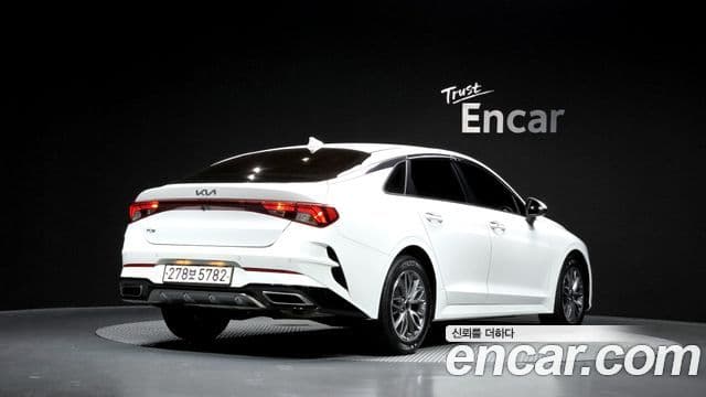Kia K5 2022 — ფოტო 2/20
