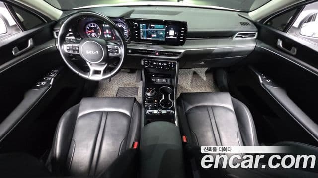 Kia K5 2022 — ფოტო 7/20