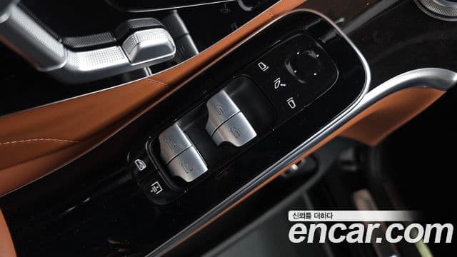 Mercedes-Benz S-Class 2022 — Photo 36/39