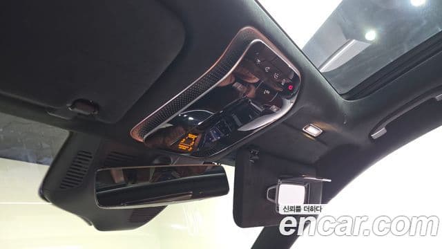 Mercedes-Benz S-Class 2022 — Photo 29/39
