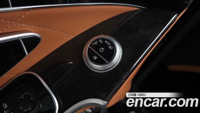 Mercedes-Benz S-Class 2022 — Photo 14/39
