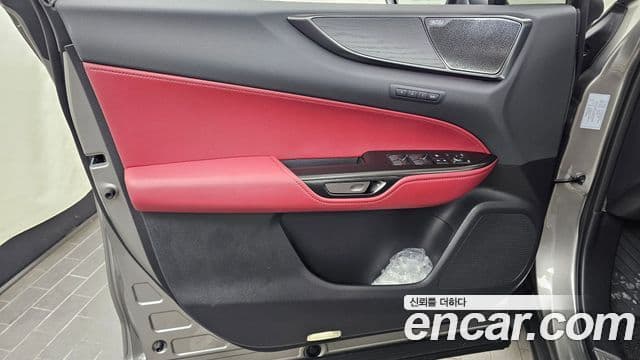 Lexus NX350h 2025 — Photo 12/32