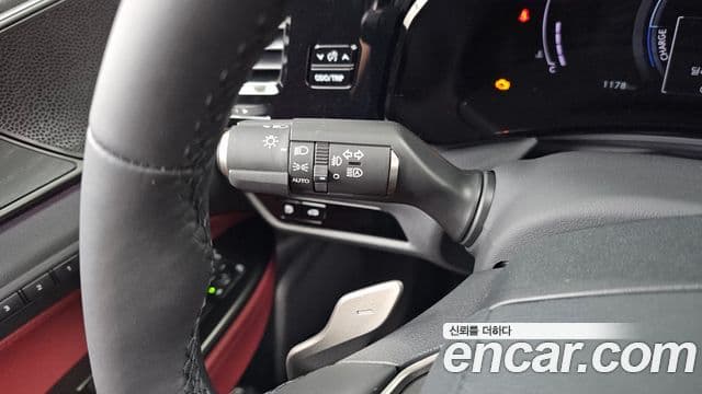 Lexus NX350h 2025 — Photo 31/32