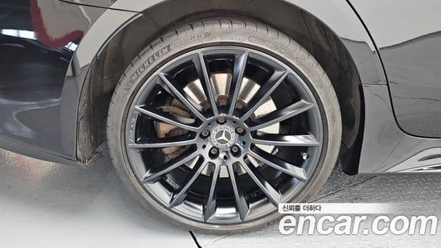 Mercedes-Benz CLS-Class 2019 — Photo 24/34