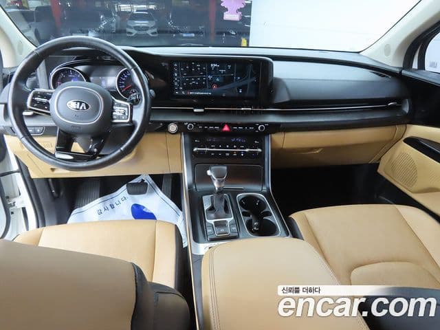 Kia Carnival 2021 — Şəkil 10/20