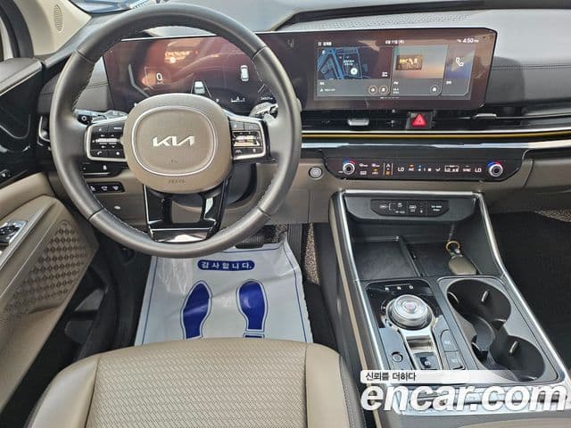 Kia Carnival 2024 — ფოტო 10/20