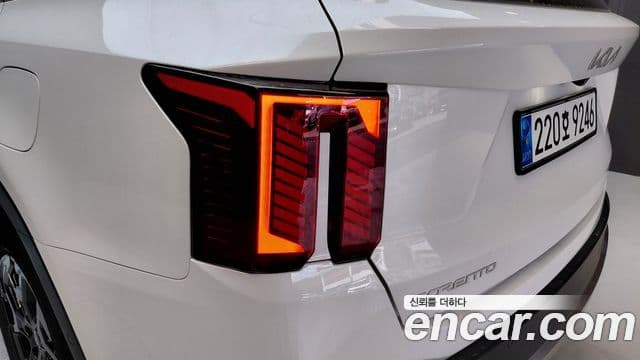 Kia Sorento 2023 — Şəkil 5/33
