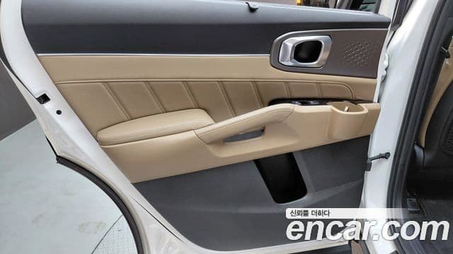 Kia Sorento 2023 — Şəkil 26/33