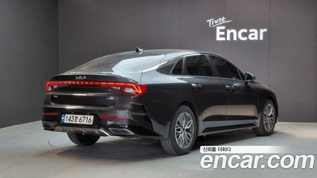 Kia K5 2021 — ფოტო 2/20