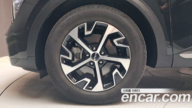 Kia Sportage 2023 — Şəkil 5/20