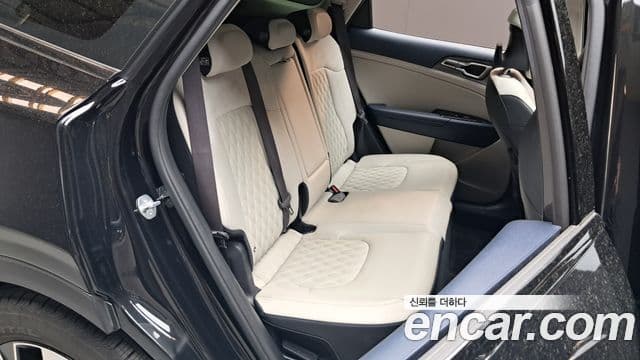Kia Sportage 2023 — Şəkil 11/20
