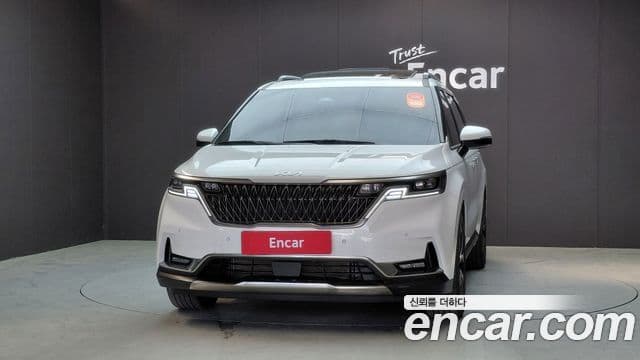 Kia Carnival 2023 — Фото 3/20