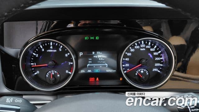 Kia Carnival 2023 — Фото 8/20