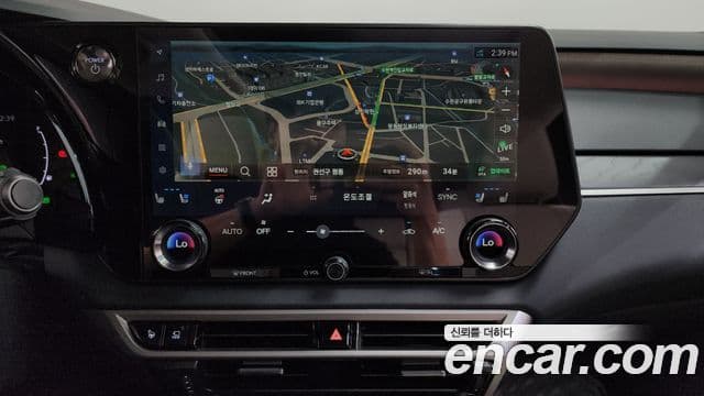 Lexus RX350h 2024 — Photo 20/36