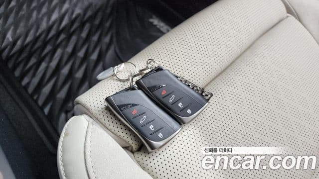 Lexus RX350h 2024 — Photo 21/36