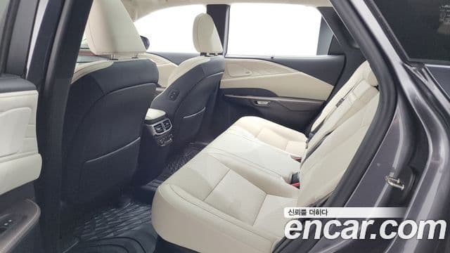 Lexus RX350h 2024 — Photo 13/36