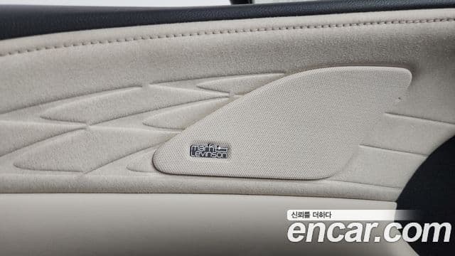 Lexus RX350h 2024 — Photo 6/36
