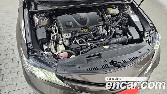 Toyota Camry 2018 — Photo 6/30