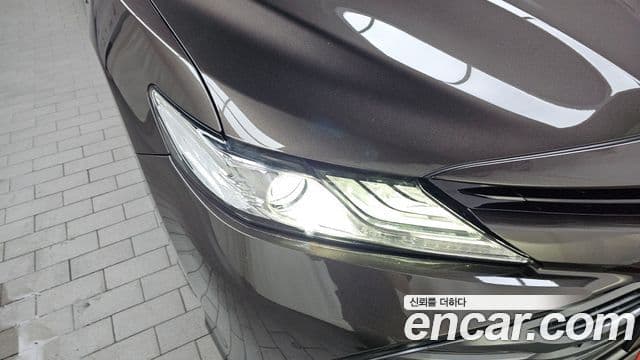 Toyota Camry 2018 — Photo 18/30