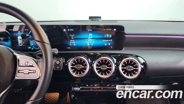 Mercedes-Benz A-Class 2021 — Фото 11/20