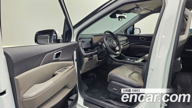 Kia Carnival 2024 — ფოტო 10/20