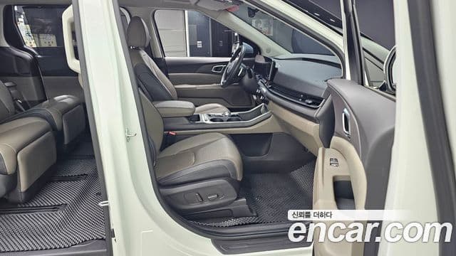 Kia Carnival 2024 — ფოტო 11/20