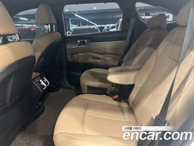 Kia Sorento 2024 — Şəkil 8/19